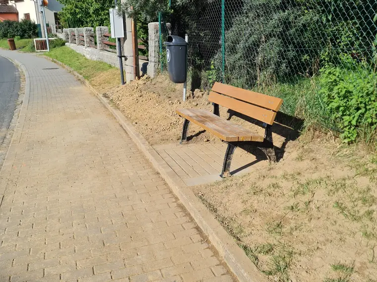 Ručný výkop pod dlažbu a chodník — fotka 8